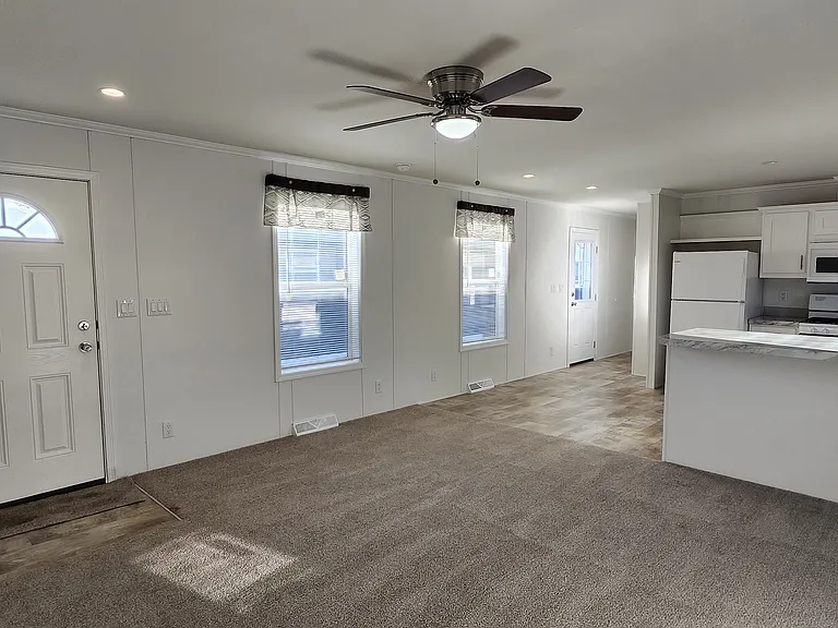 5425 Valley Dr #34 — Photo 4