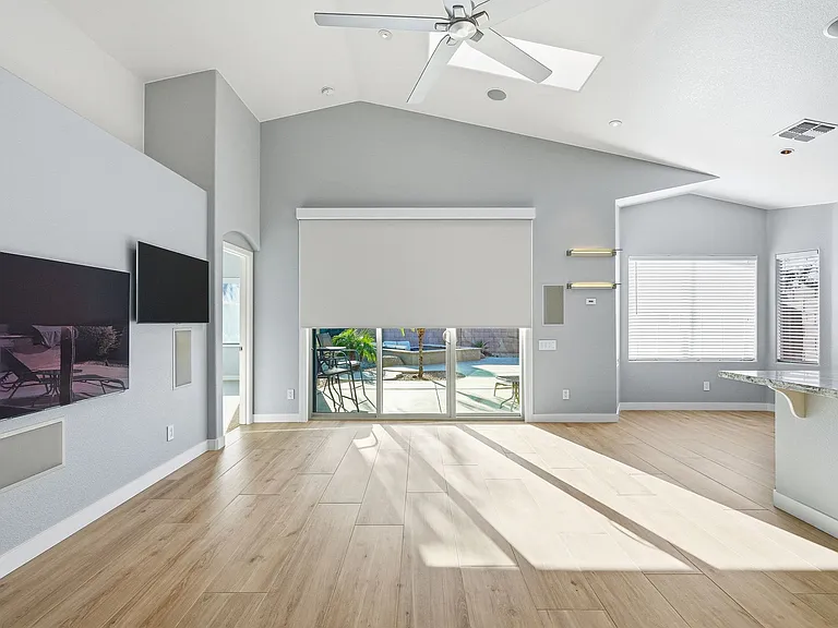 16404 S 46th Way — Photo 9