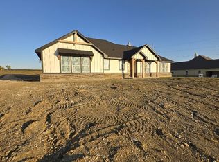 115 Hillview Trl, Decatur, TX 76234