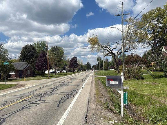 5th image of 28584 King Rd