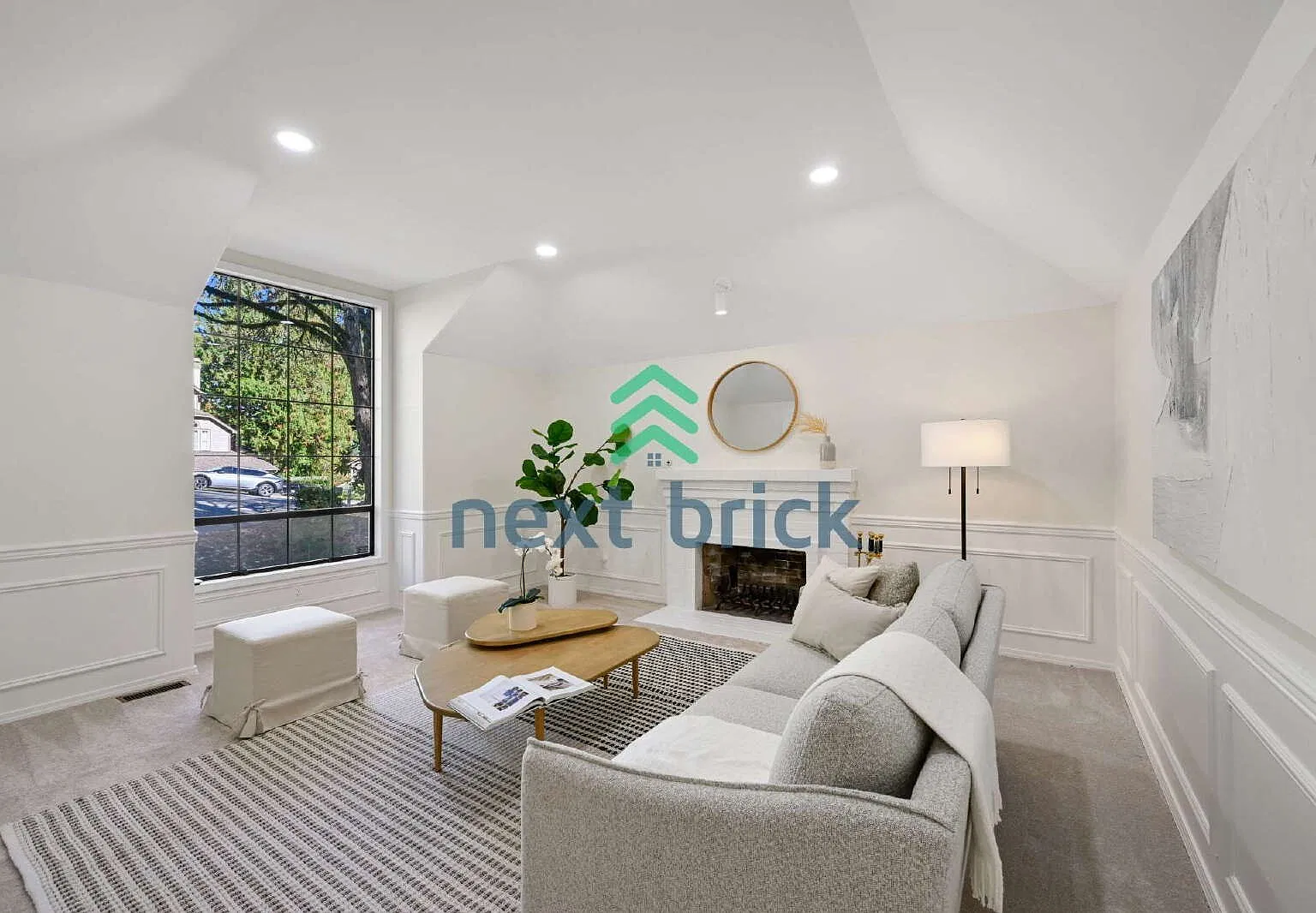 "Spacious 4-Bedroom Retreat with 2.5 Baths in the Heart of Issaquah Your Dream Home Awaits!" — Photo 4