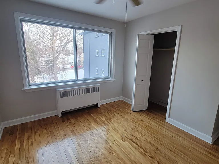 1115 2nd St W — Photo 2