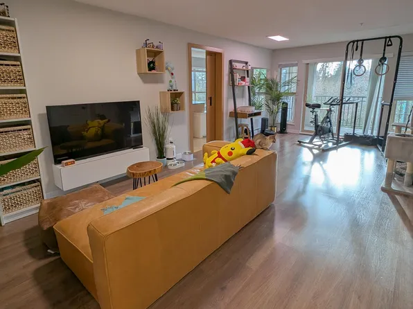 2958 Silver Springs Blvd #210, Coquitlam, BC V3E 3R9