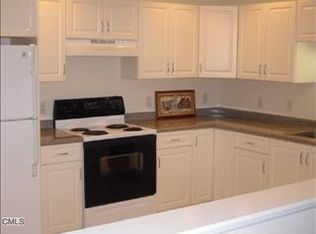 45 Elizabeth Cir, Sandy Hook, CT 06482