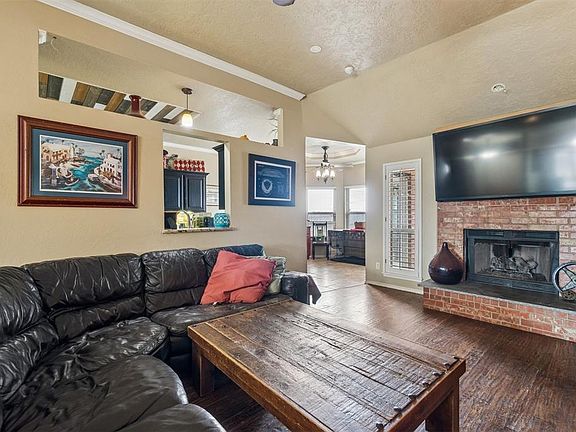 5th image of 2705 NW 160th Ter