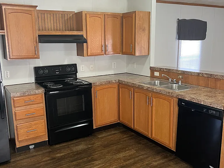 296 Tobacco Rd #13 — Photo 3