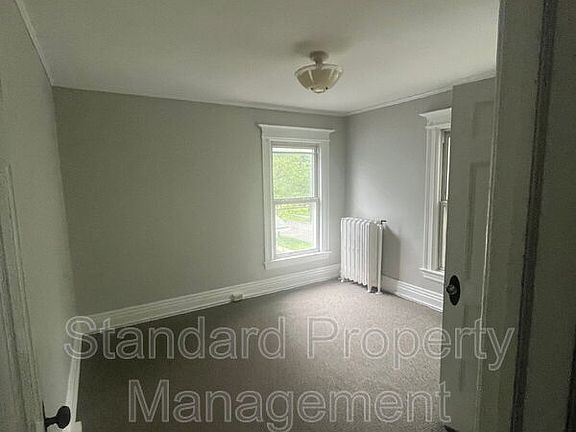 5th image of 293 Dartmouth St