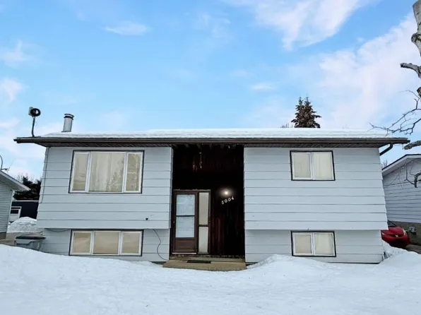 5004 E 43rd St, High Prairie, AB T0G 1E0