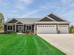 114 Bridle Path Ln, Niles, MI 49120