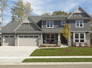 5270 Ranchview Ln N, Plymouth, MN 55446