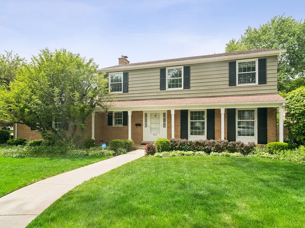 572 E Monterey Rd, Palatine, IL 60074