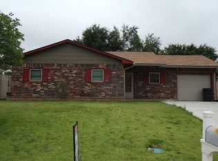 2817 Choctaw Ct, Woodward, OK 73801