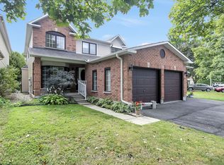 38 Forestglade Cres, Ottawa, ON K1G5V8