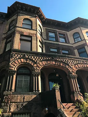 Rented by Blue Egg Realty Corp | media 21