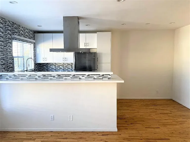 1433 9th St #F — Photo 7