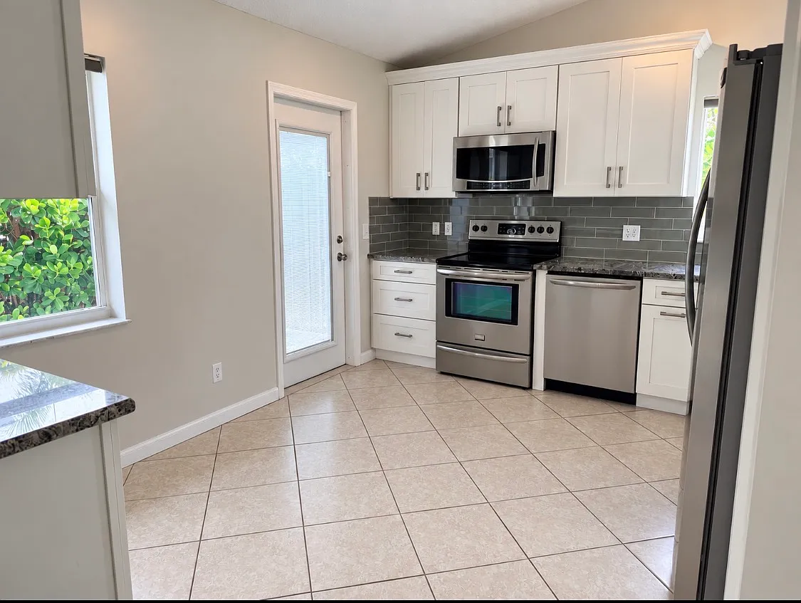 3 bed, 1500 sqft, $3,450 — Photo 3