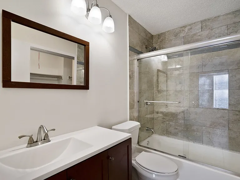 11901 Swearingen Dr #80O — Photo 13