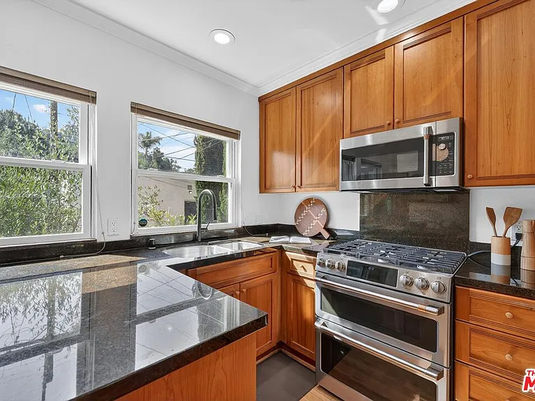 1515 Rendall Pl — Photo 14