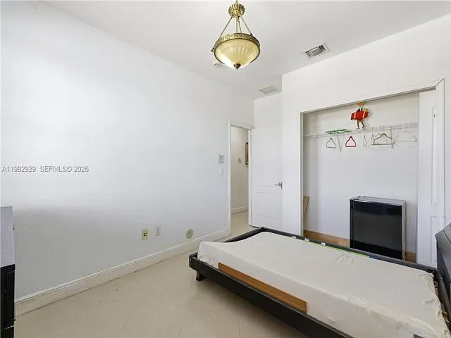 15184 SW 20th St — Photo 7