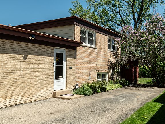 4th image of 528 Leamington Ave