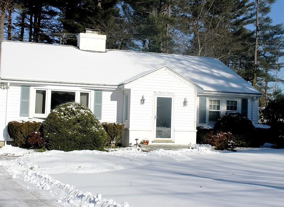1st image of 114 Birchtree Dr