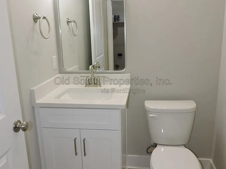 706 N F St #A — Photo 10