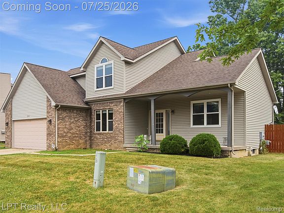 2nd image of 2347 Meadowlane Ct