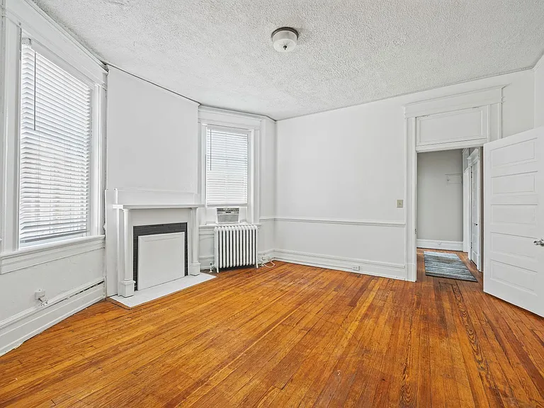 2713 W Grace St — Photo 17