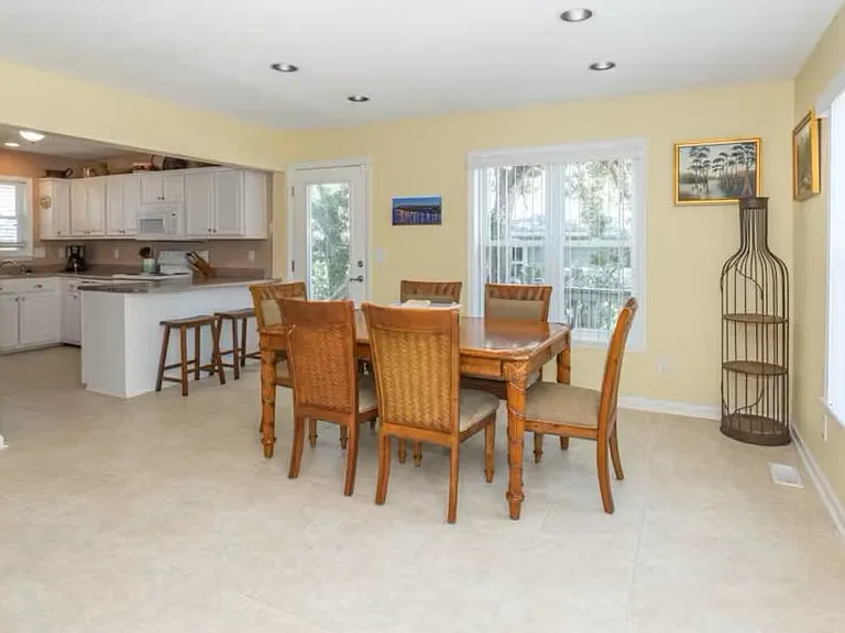 S Oak Dr — Photo 18