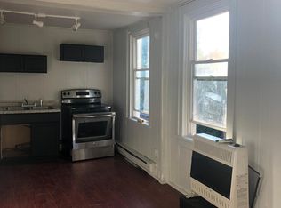 646 4th St, Troy, NY 12180