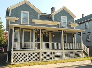 13 Bayview Ave, Newport, RI 02840