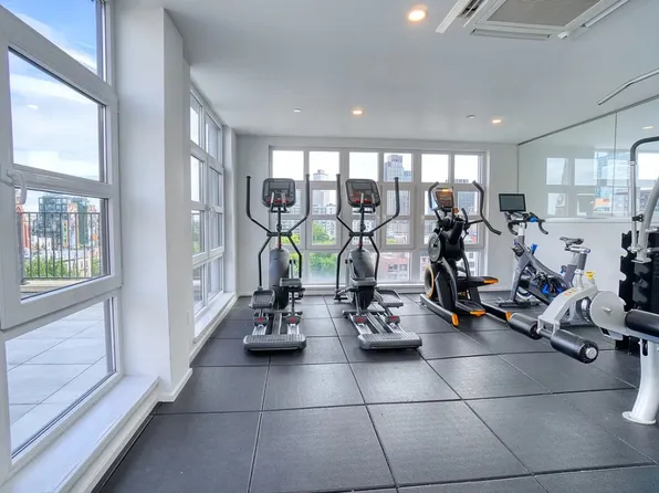 5-33 48th Avenue image 11 of 12