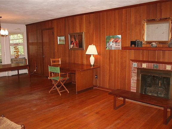 4th image of 120 Berkeley Ln