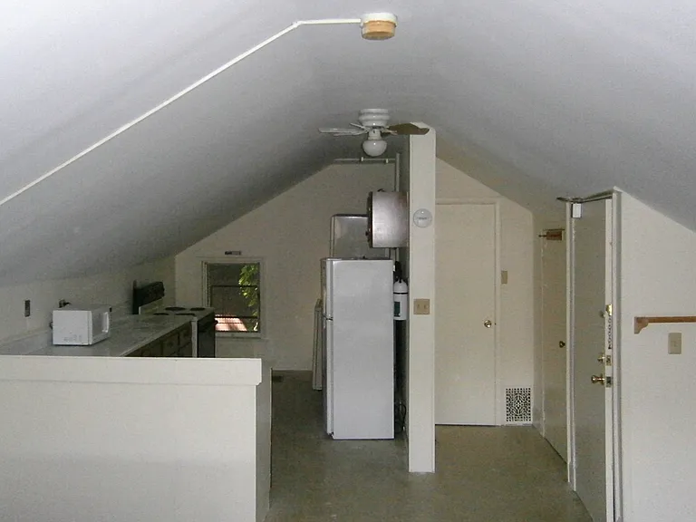 514 E Buffalo St — Photo 11