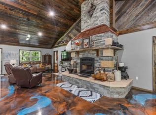 15220 Woodchuck Dr, Glenallen, MO 63751