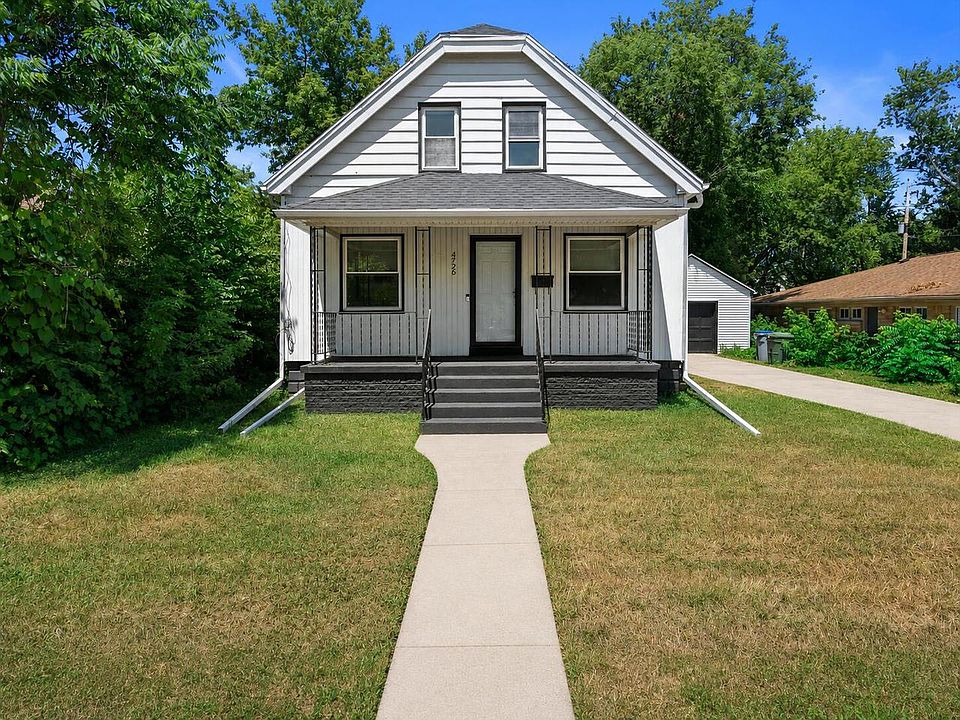 1st image of 4726 W Eggert PLACE