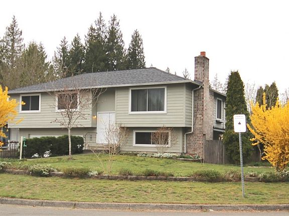2nd image of 2211 67th Pl NE
