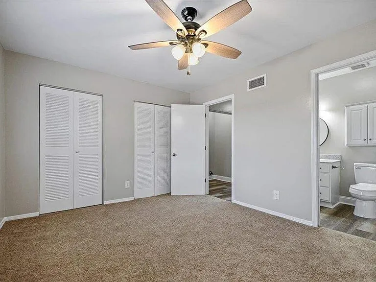 731 Coventry Ln #D — Photo 6