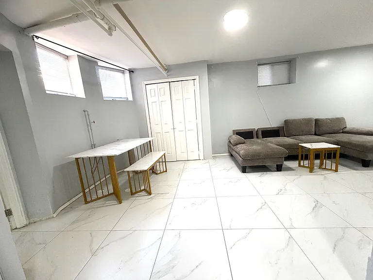 106 Romaine Ave #1 — Photo 11