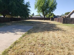 537 W Walnut Ave, Visalia, CA 93277