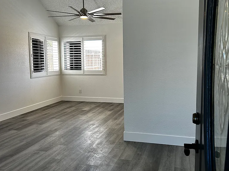 11912 Liverpool Ln — Photo 26