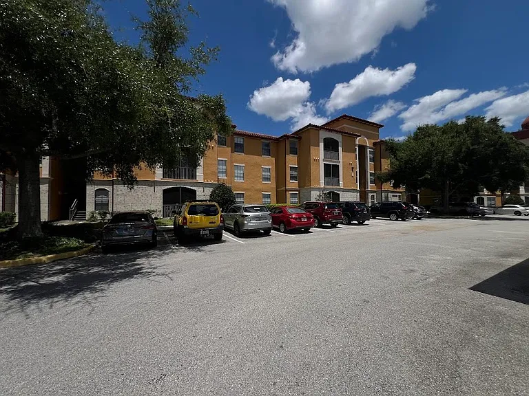 6169 Metrowest Blvd #201 — Photo 26