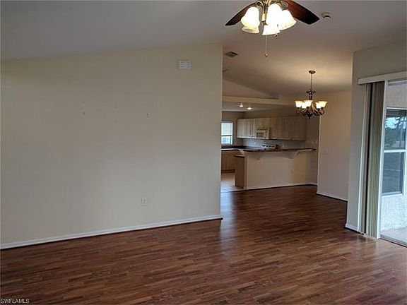 3rd image of 524 Denbighshire St