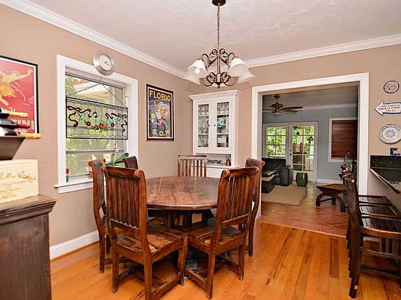 3rd image of 517 Zamora Ave