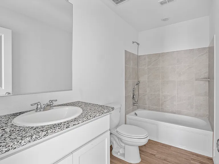 1436 Mahogany Ln — Photo 9