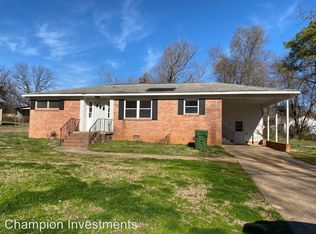 121 Oak Ave, Boiling Springs, NC 28017