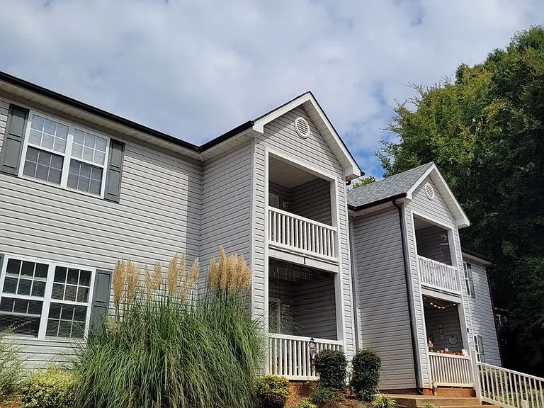 Arlington Apartments — Photo 120