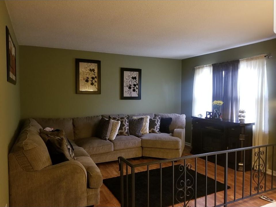 1st image of 4129 Lost Oaks Dr