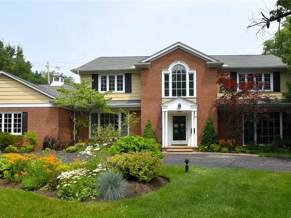 24099 Shaker Blvd, Shaker Heights, OH 44122