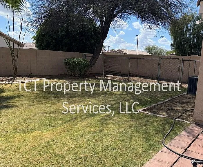 1855 E Palomino Dr — Photo 11